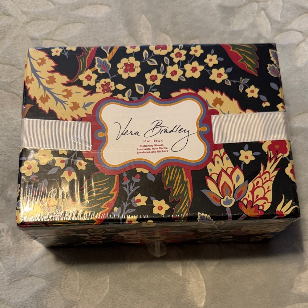 Vera Bradley Floral Mail Box Stationary Set - Versailles